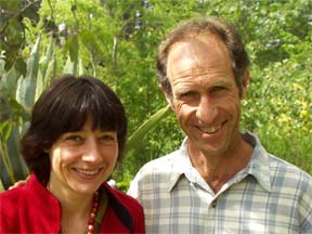 Doris and Peter - your hosts at accommodation Nelson-Abel Tasman